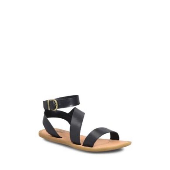 NWT Born Sandals - Picture 1 of 3